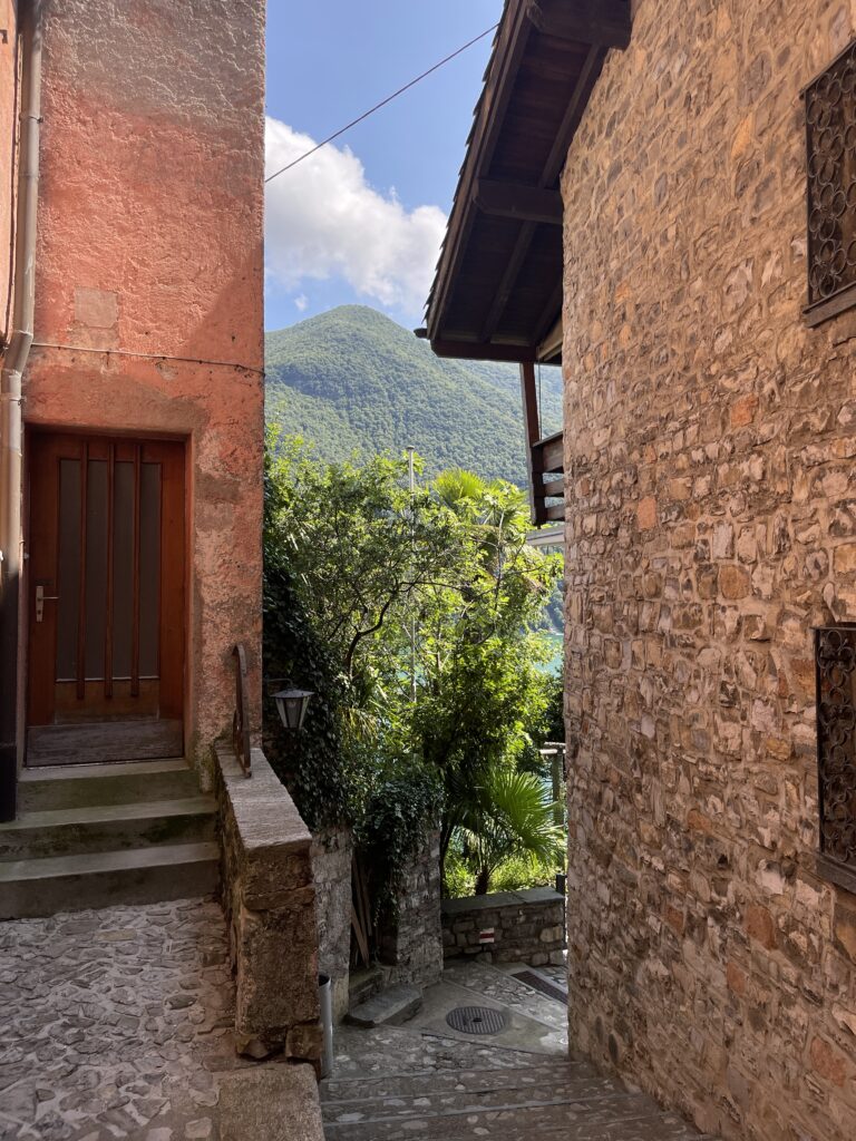 Suisse - août 2026 suisse 32